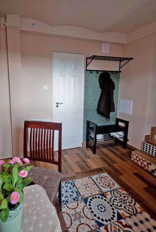 Aradi Apartman เปตช์ ภายนอก รูปภาพ